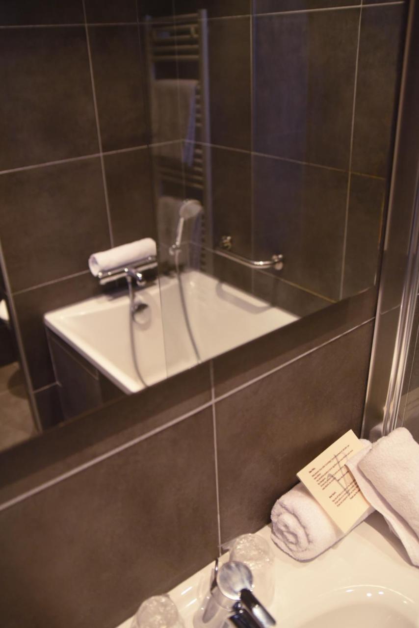Les Bains