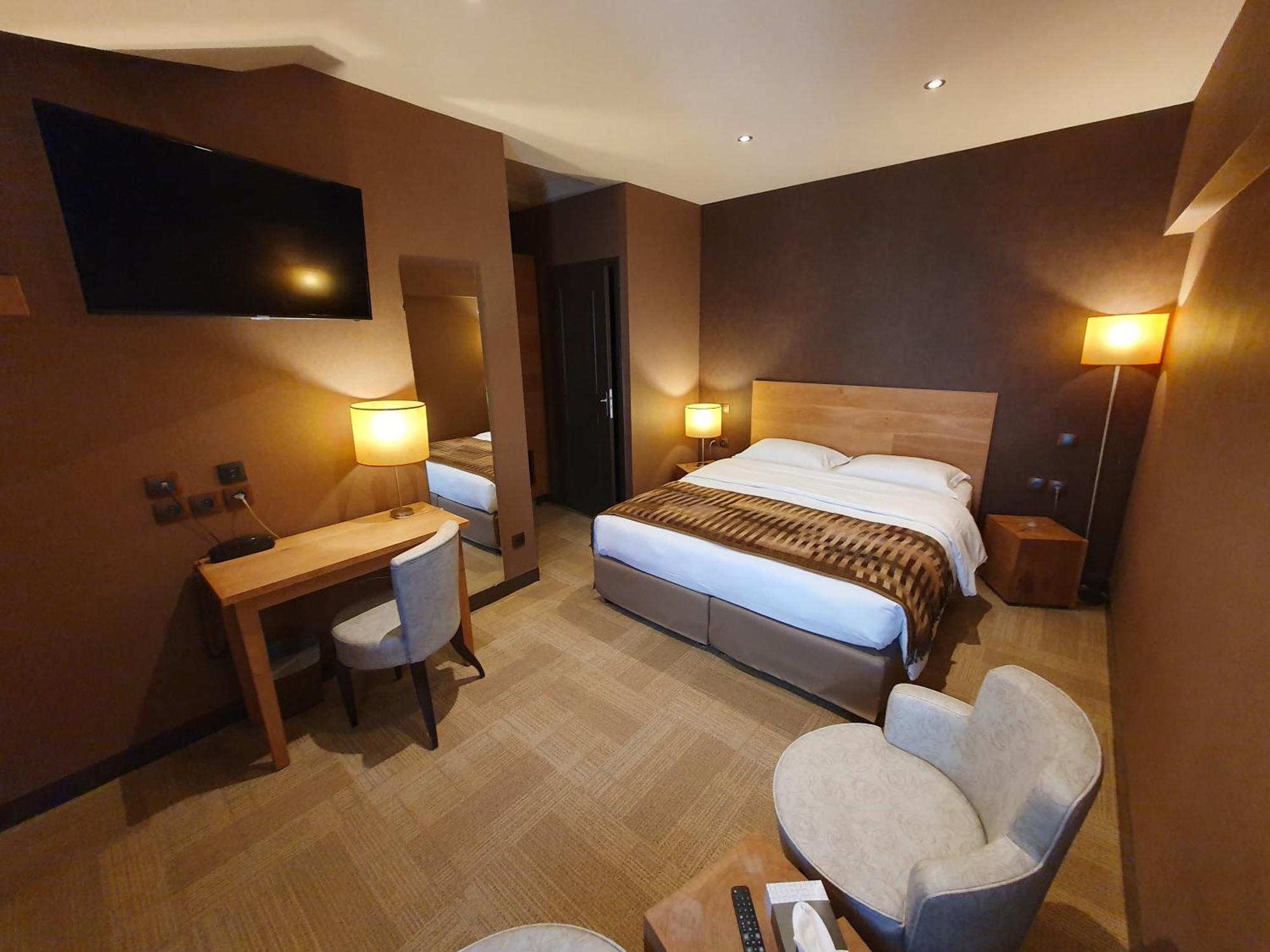 Hotel Les Bains