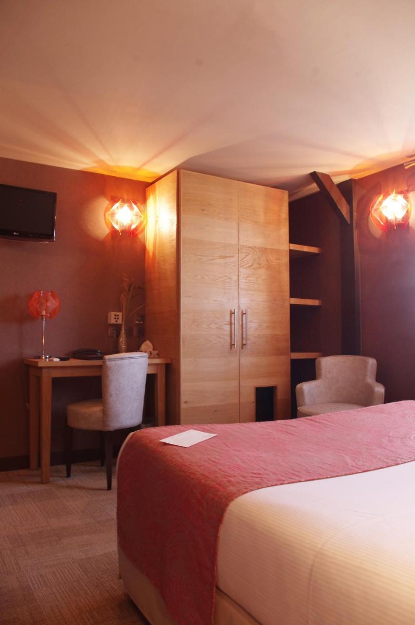 Les Bains 3*